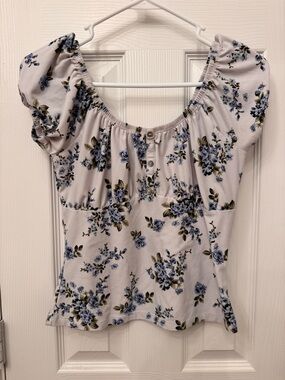Rue21 White w/Blue Floral Off-Shoulder Puff Sleeve Top